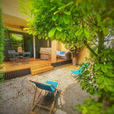 Cocoon'Isle - Jardinet- Jacuzzi Apartamento LʼIsle-sur-la-Sorgue Exterior foto