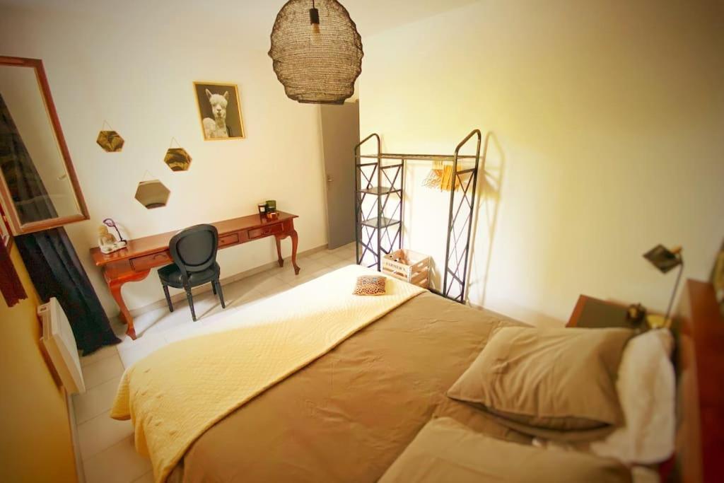 Cocoon'Isle - Jardinet- Jacuzzi Apartamento LʼIsle-sur-la-Sorgue Exterior foto